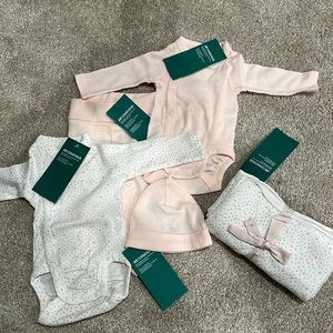 Brand New- new baby gift set bundle